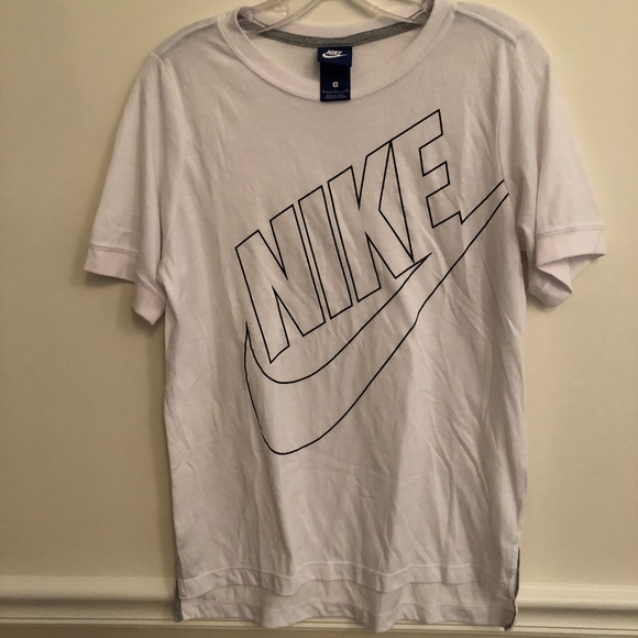 Nike Tops - White Nike t-shirt